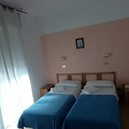 Szálloda Colombo 2*