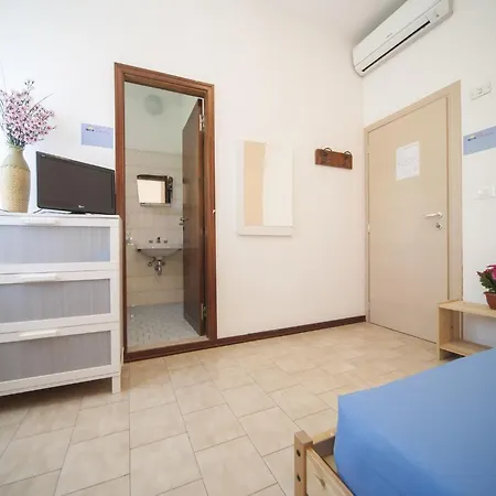 Colombo Szálloda 2*
