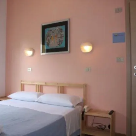 Colombo Szálloda 2*