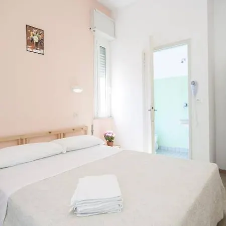 科伦坡酒店 2* 里乔内